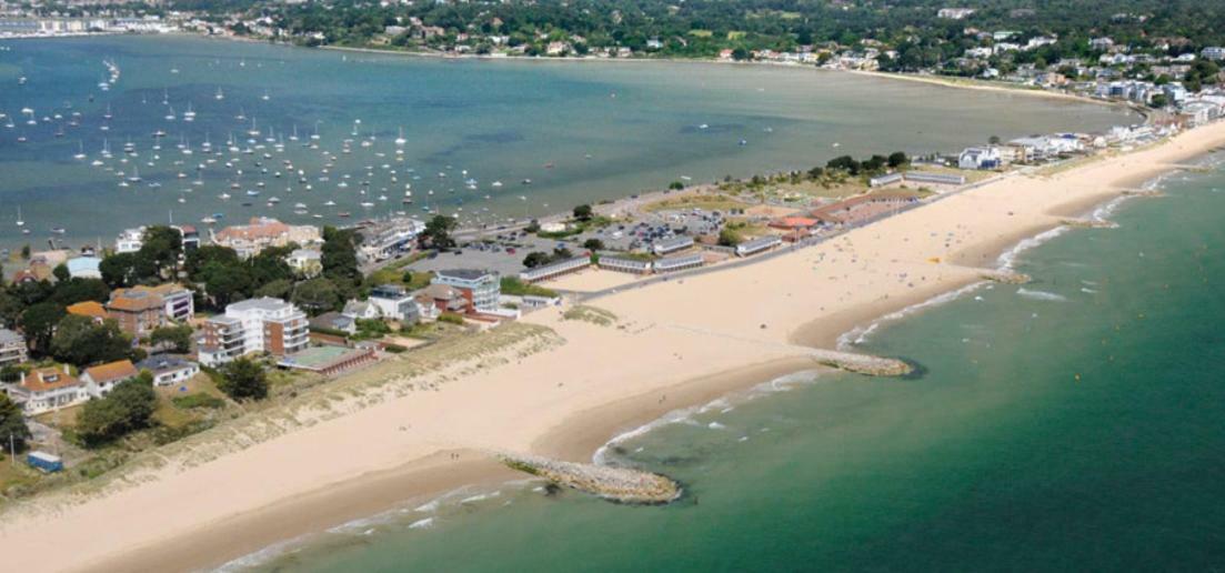 Sea Breeze Poole Exterior photo